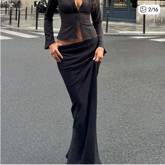 Princess Polly JODIE MAXI SKIRT black - Picture 2 of 6